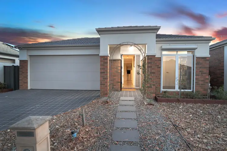 14 Howard Place, Deer Park VIC 3023