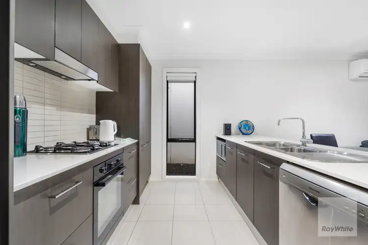 Fifth view of Homely house listing, 14 Giverny Close, Burnside Heights VIC 3023