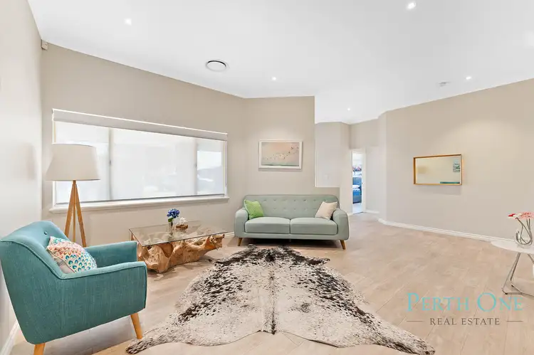 3 Caladenia Pl, Canning Vale WA 6155