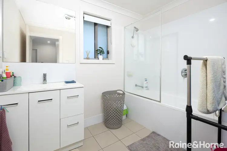 Fifth view of Homely house listing, Unit 1 & 2/4 Edghill Place, Tolland NSW 2650