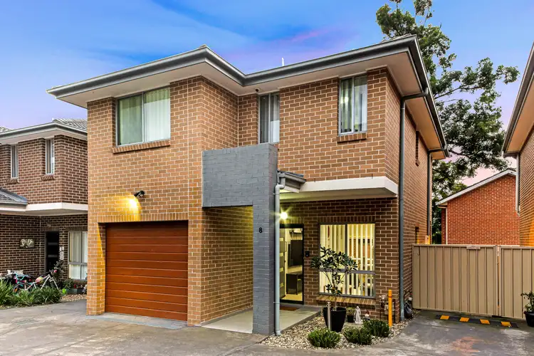 8/31 Hillcrest Road, Quakers Hill NSW 2763