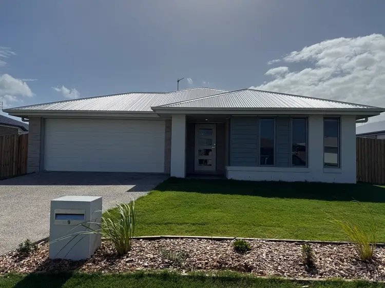 9 Eastminster Street, Eli Waters QLD 4655