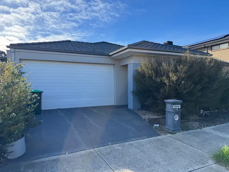 16 Creston Street, Point Cook VIC 3030
