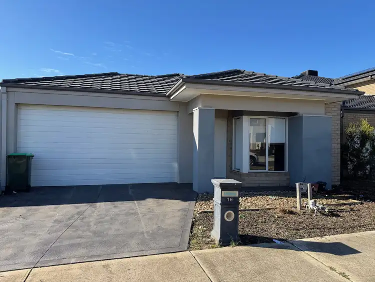 16 Creston Street, Point Cook VIC 3030