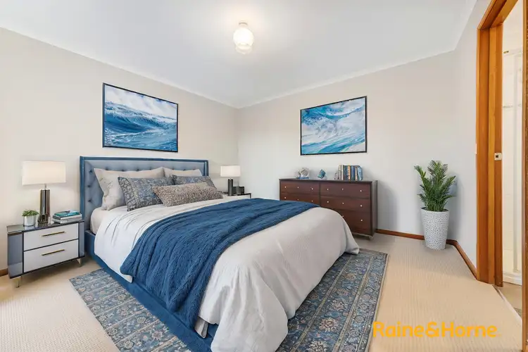 Fifth view of Homely house listing, 11 Maureen Close, Cranbourne West VIC 3977