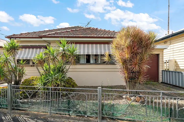 35 Hanbury Street, Mayfield NSW 2304