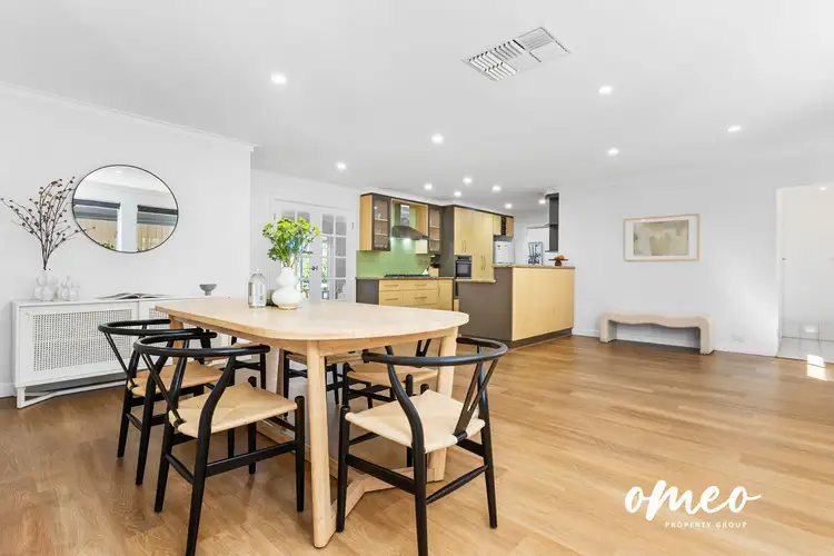 11 Ellement Parade, Coogee WA 6166