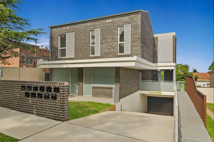 1/12 Hillcrest Avenue, Strathfield South NSW 2136