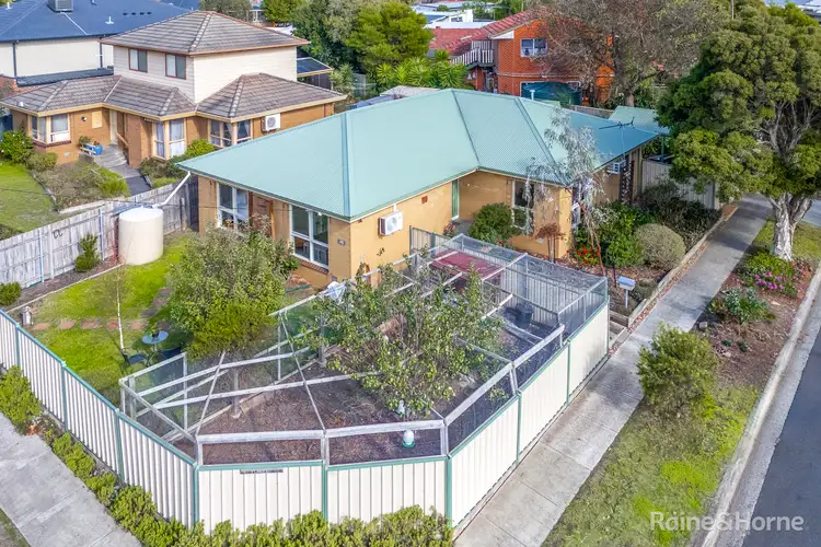 10 Flinders Street, Sunbury VIC 3429