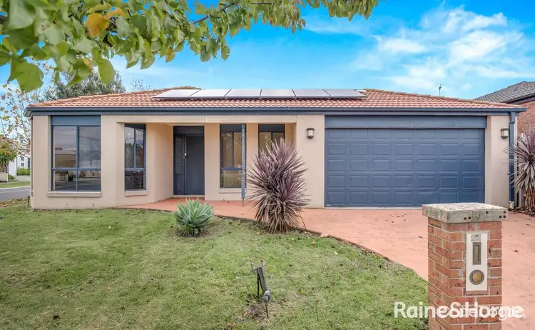 22 Glenview Street, Roxburgh Park VIC 3064