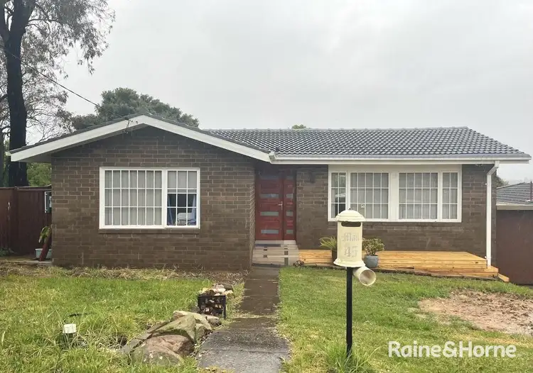 45 Raymond Avenue, Campbelltown NSW 2560