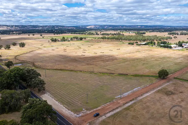 LOT LOT, 2 Clifton Road, Brunswick WA 6224
