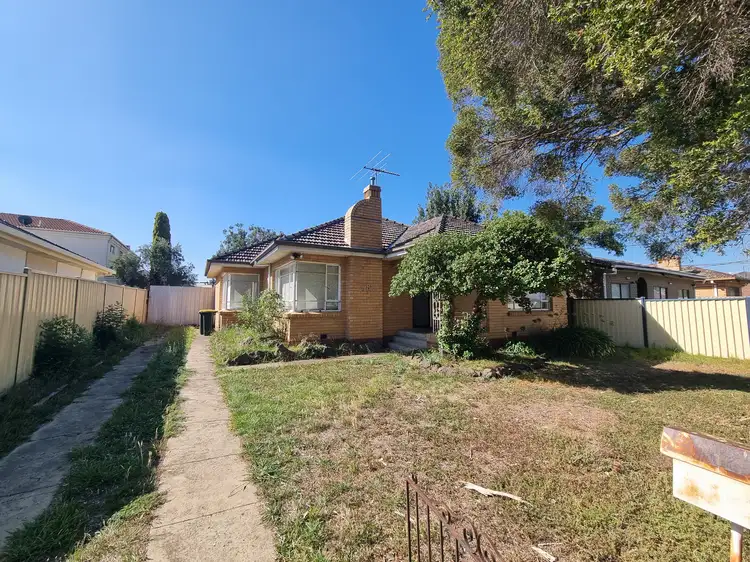 18 Craigelea Avenue, St Albans VIC 3021