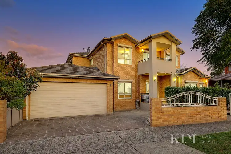 4 Watersedge Way, Roxburgh Park VIC 3064