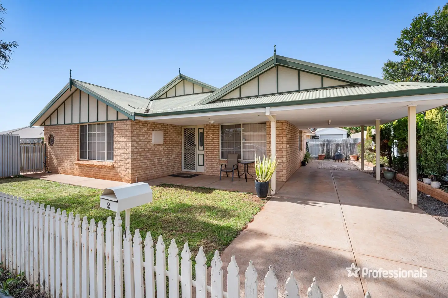 Main view of Homely house listing, 2 Carlyle Court, Boulder WA 6432