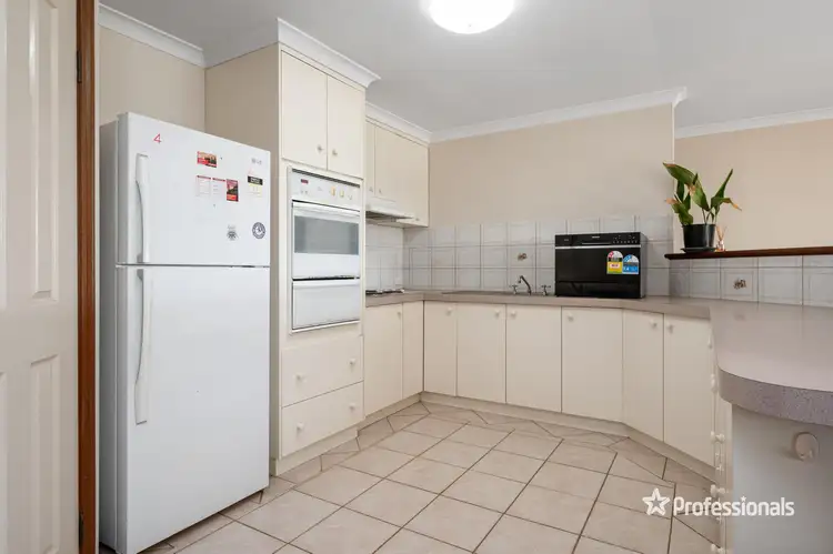 Fourth view of Homely house listing, 2 Carlyle Court, Boulder WA 6432