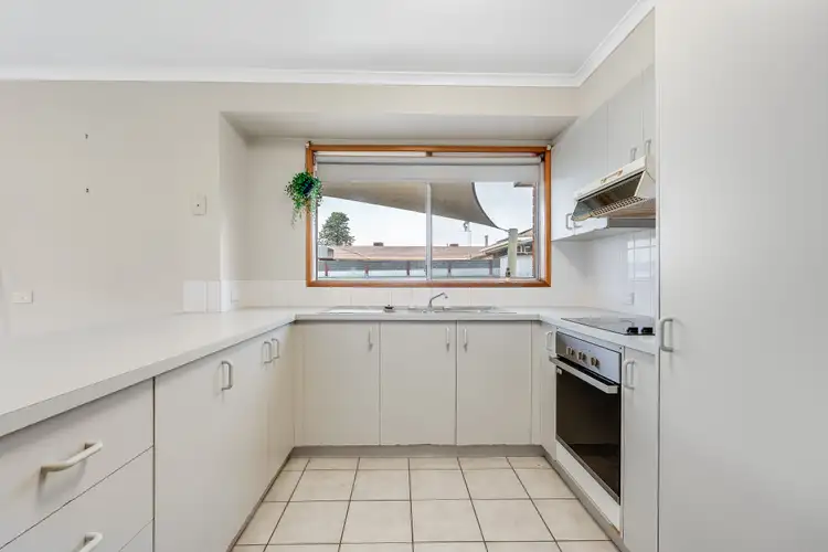 Fifth view of Homely house listing, 10 Ware Avenue, West Wodonga VIC 3690