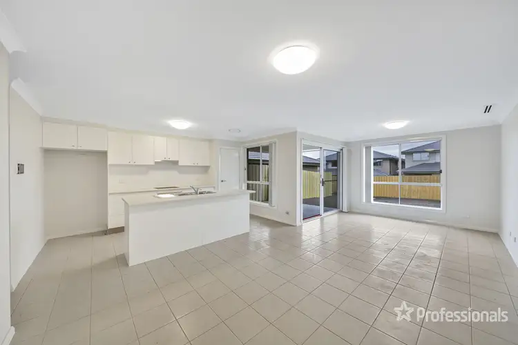 8 Webber Circuit, Bardia NSW 2565