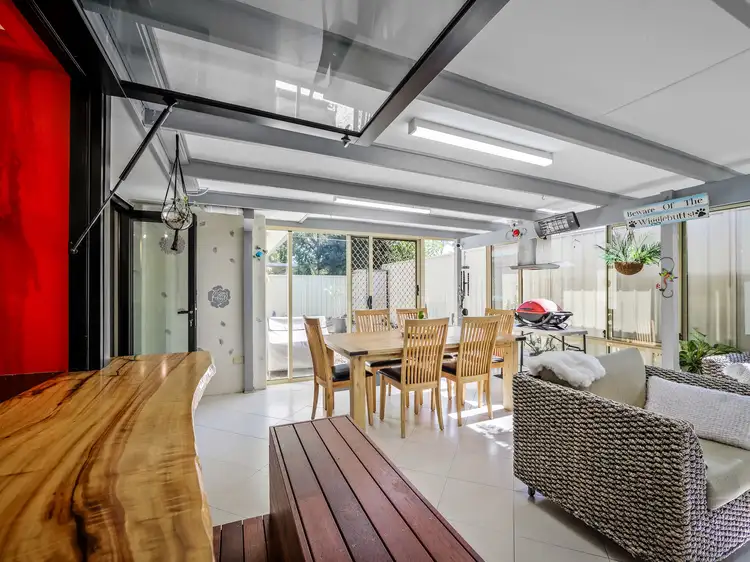 8/2 Pappas Way, Carrara QLD 4211
