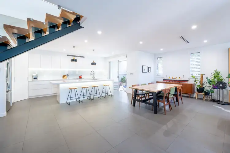 31 ARTHUR STREET, Rodd Point NSW 2046