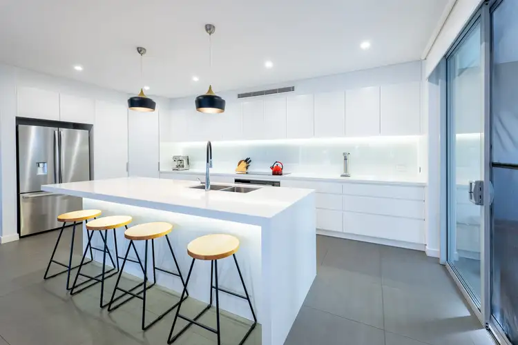31 ARTHUR STREET, Rodd Point NSW 2046