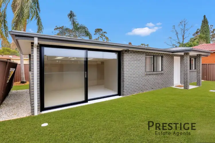 10A Pilliga Cres, Bossley Park NSW 2176