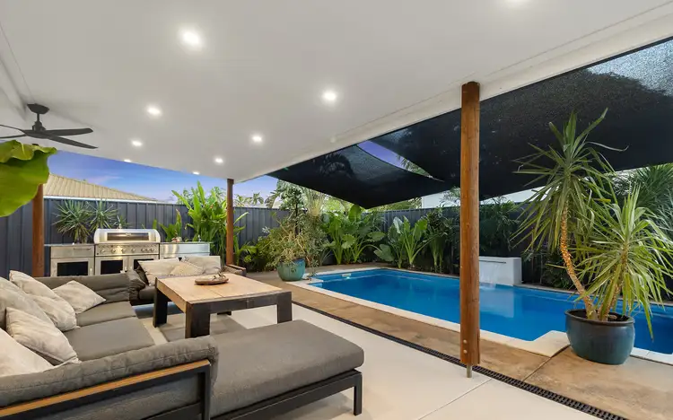 21 Campbell Crescent, Baynton WA 6714