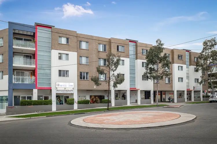 8/2-12 Civic Avenue, Pendle Hill NSW 2145