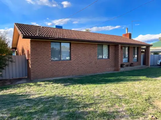 25 Victoria Street, Howlong NSW 2643