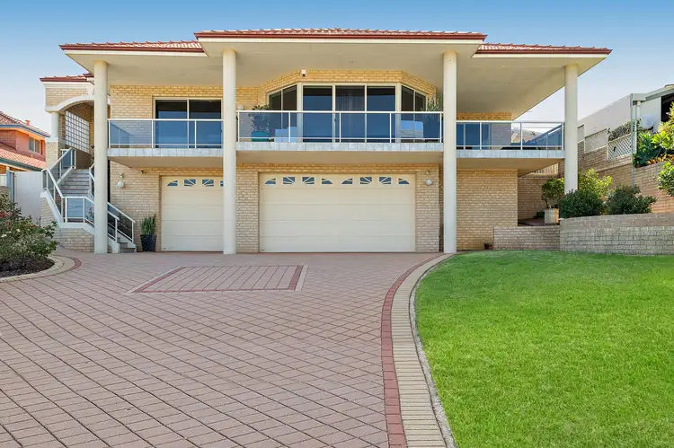 12 Carina Circle, Halls Head WA 6210
