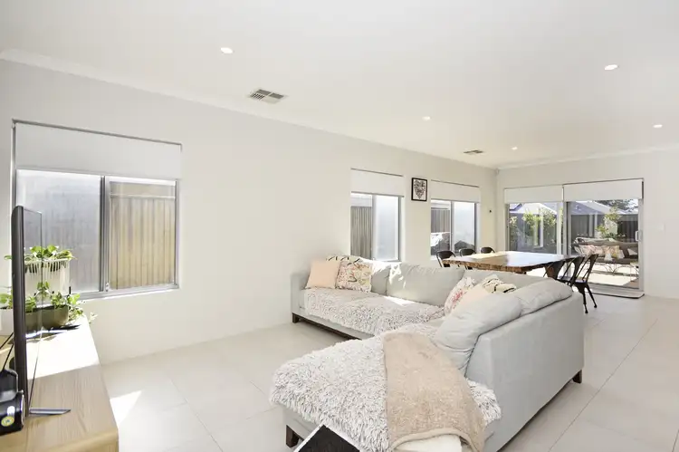 Fifth view of Homely house listing, 20 Netherton Way, Aveley WA 6069