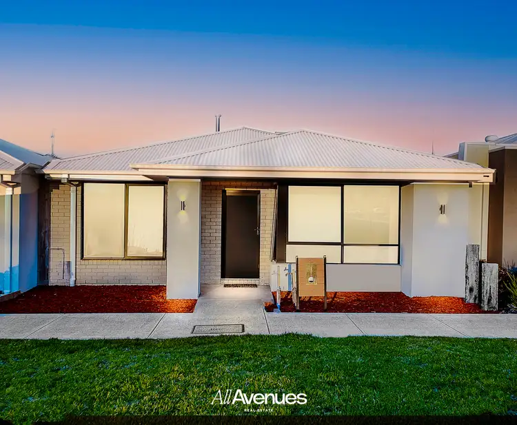 3 Emanda Lane, Clyde North VIC 3978