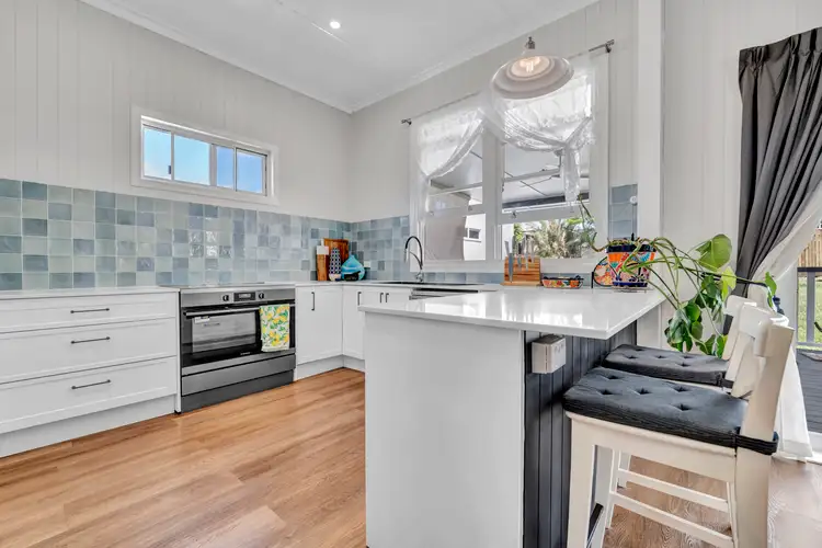 291 Wynnum Road, Norman Park QLD 4170