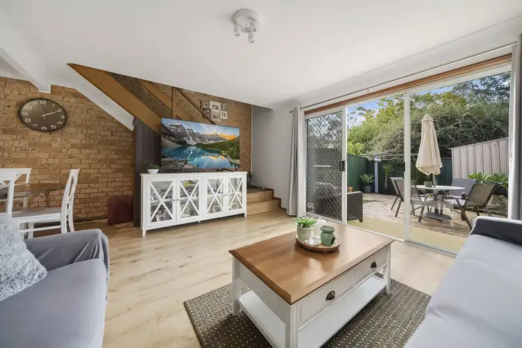 2/14 Harold Street, Macquarie Fields NSW 2564