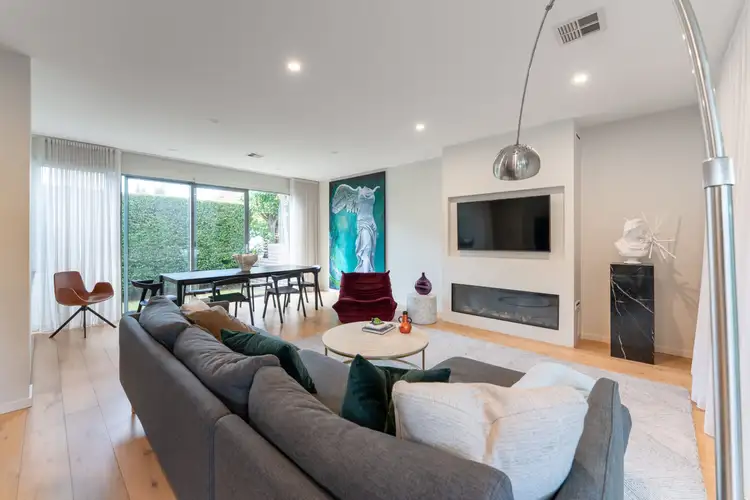 22 Seymour Avenue, Carnegie VIC 3163
