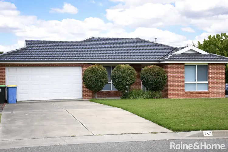 1/7 Kimberley Drive, Tatton NSW 2650