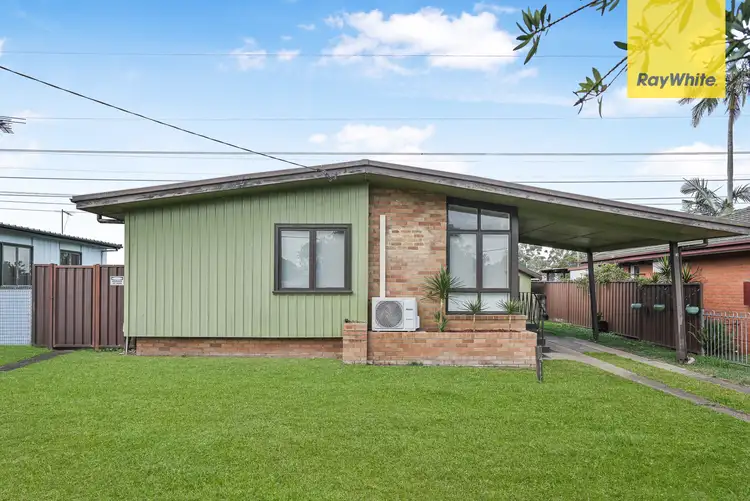 16 Tarawa Road, Lethbridge Park NSW 2770