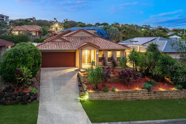 5 Sandow Street, Pacific Pines QLD 4211