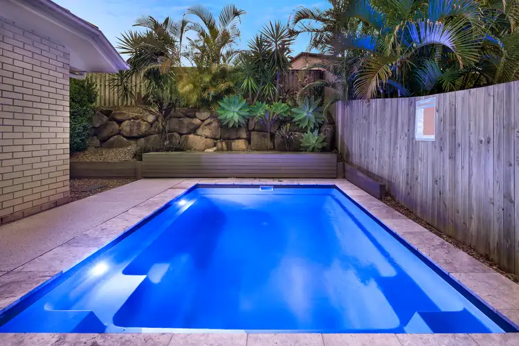5 Sandow Street, Pacific Pines QLD 4211