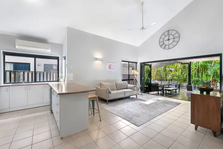 Fifth view of Homely house listing, 2/9 Coonowrin Street, Pacific Pines QLD 4211