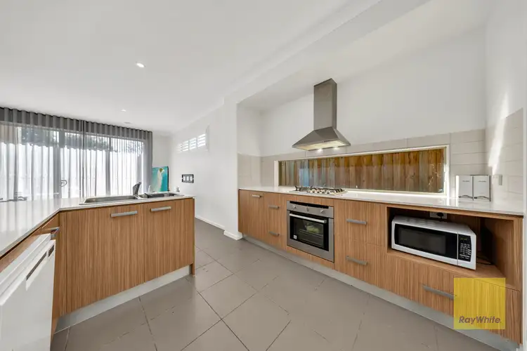 Fourth view of Homely townhouse listing, 7 Broadbeach Circuit, Sanctuary Lakes VIC 3030