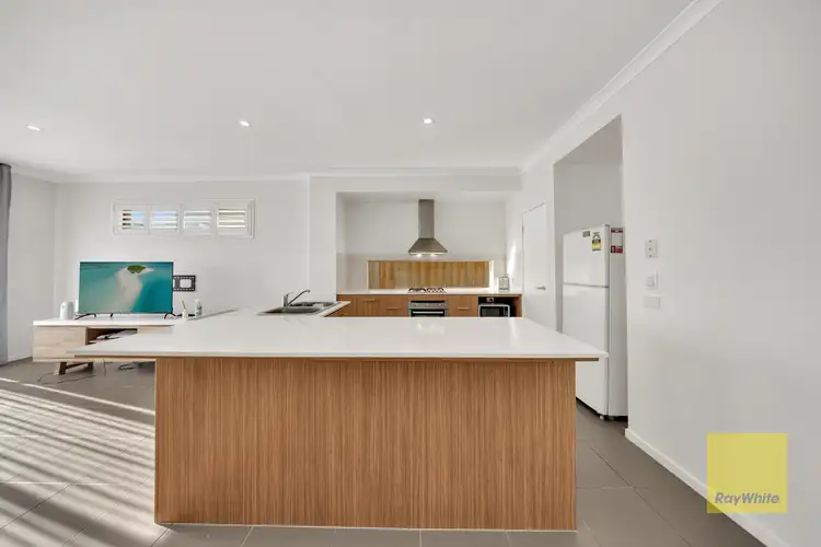 Fifth view of Homely townhouse listing, 7 Broadbeach Circuit, Sanctuary Lakes VIC 3030