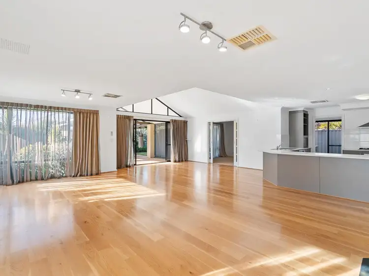 Sixth view of Homely house listing, 6 Shetland Way, Baldivis WA 6171