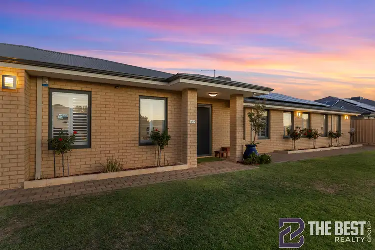 Second view of Homely house listing, 6 Nutmeg Place, Wattle Grove WA 6107
