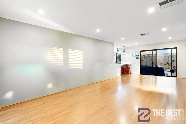 Fifth view of Homely house listing, 6 Nutmeg Place, Wattle Grove WA 6107