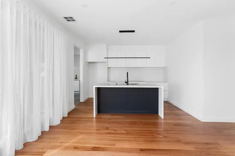 38 Stapley Crescent, Altona North VIC 3025