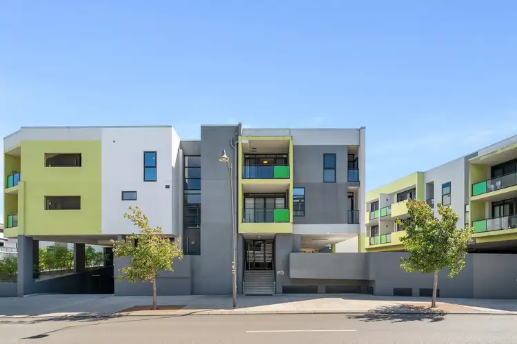 11/19 Stockton Bend, Cockburn Central WA 6164