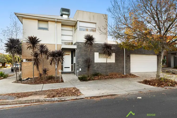 9 Elgar Lane, Caroline Springs VIC 3023