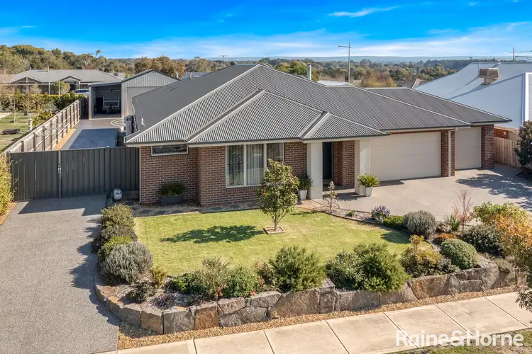16 Sundew Court, Gisborne VIC 3437