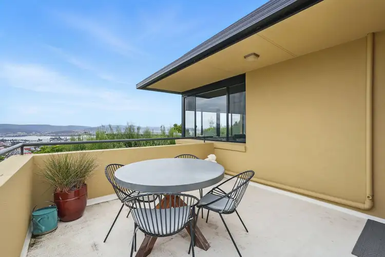 Main view of Homely unit listing, 4/19 Whelan Crescent, West Hobart TAS 7000